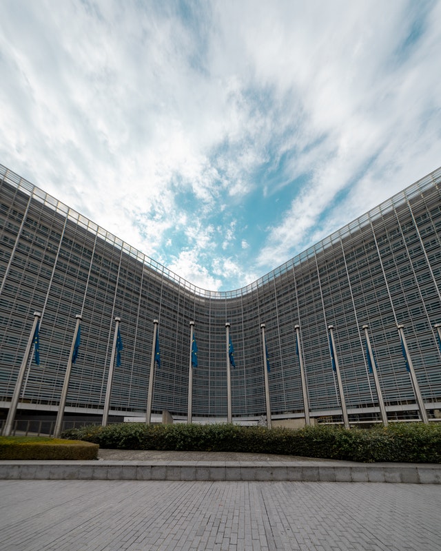 Jest zgoda Komisji Europejskiej na obowiązkową e-fakturę w Polsce 